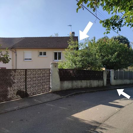 Studio Dans Maison Avec Jardin Et Balcon, Au Calme Serezin-du-Rhone Exterior photo